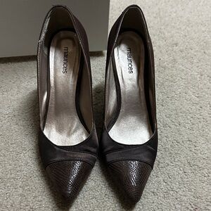 Maurices Dark Brown Pointed Toe Textured Cap Toe Pumps